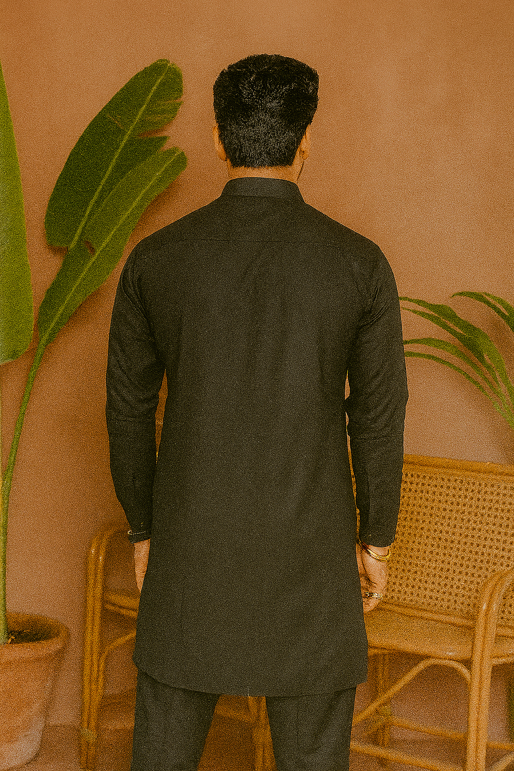 Festive men’s kurta set with embroidered neck – KPH Outfits