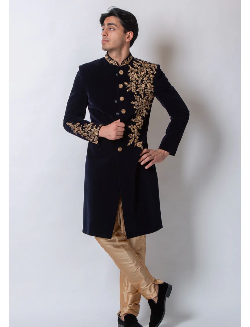 Men's Black Handcrafted Zardozi Work Sherwani Set