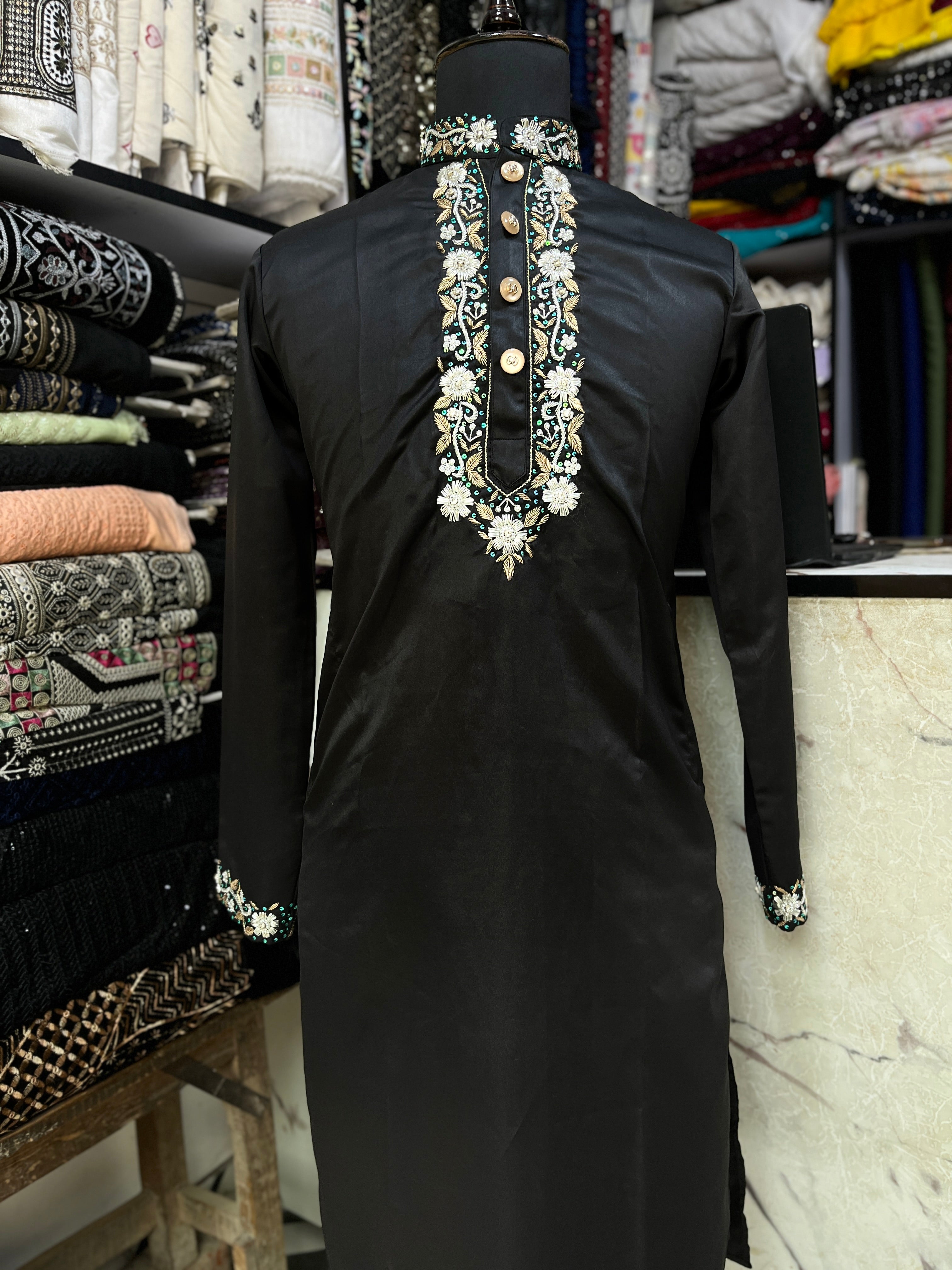 Men's Black Handcrafted Zardozi Neck Embroidery Kurta Set