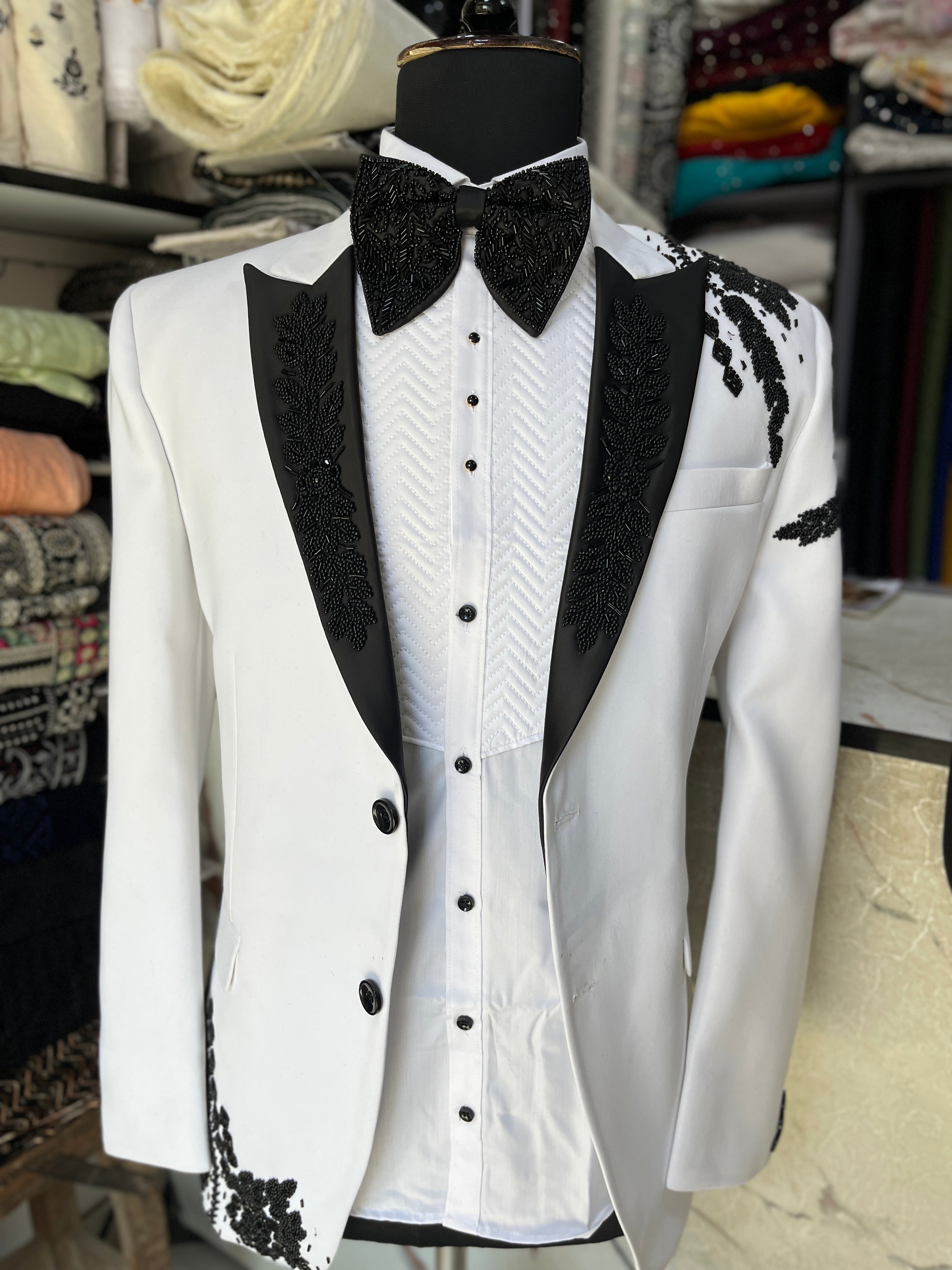 Men's white Handcrafted Cut Dana Work  Peak Lapel Tuxedo Suit