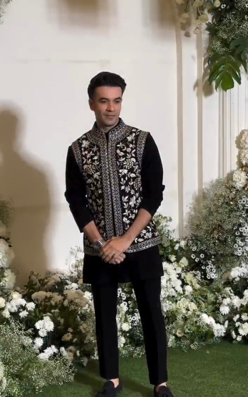 Men's Black Exclusive Thread Embroidery Nehru Jacket Set