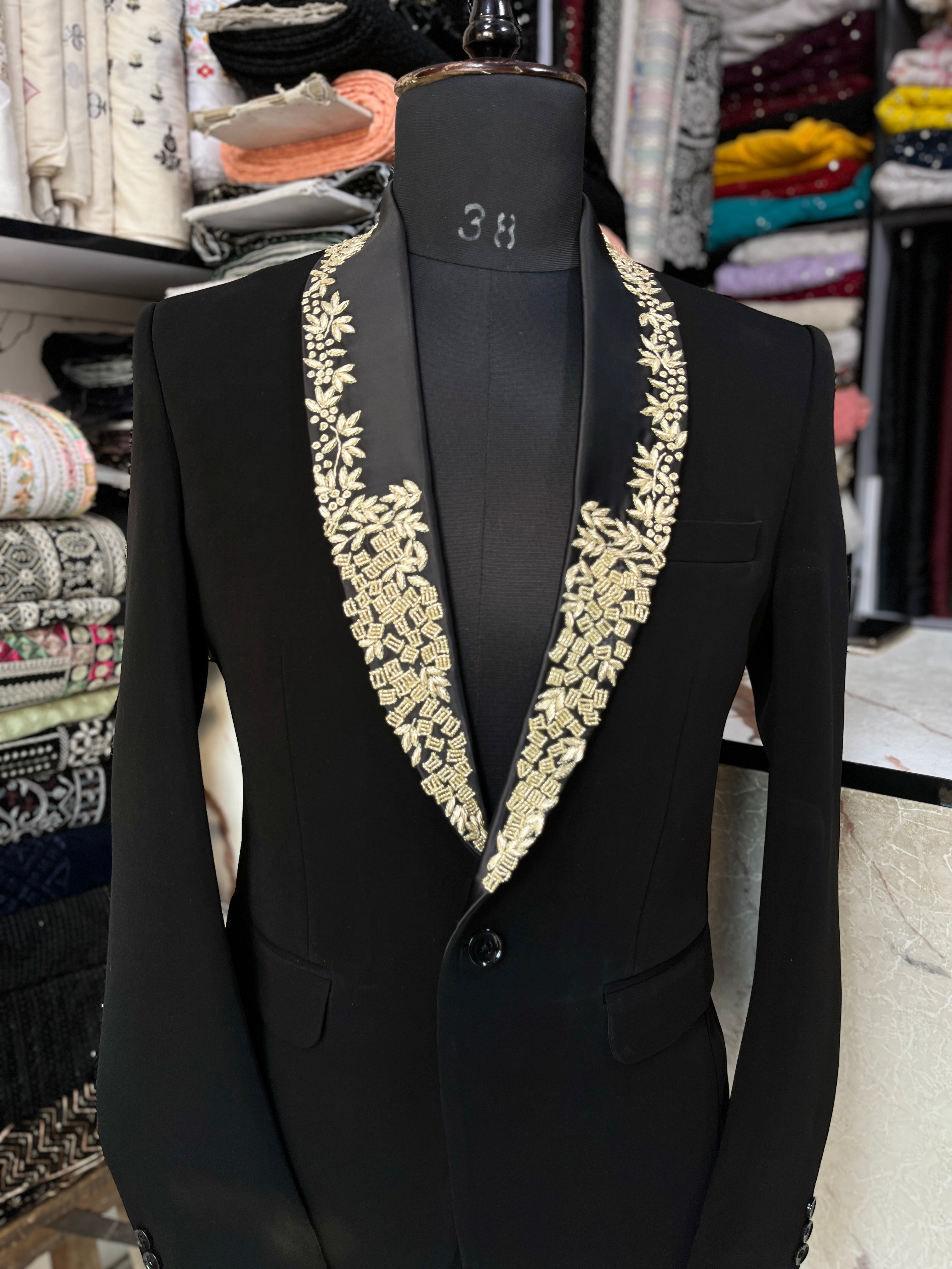 Men's Black Handcrafted Shawl Lapel Tuxedo Suit