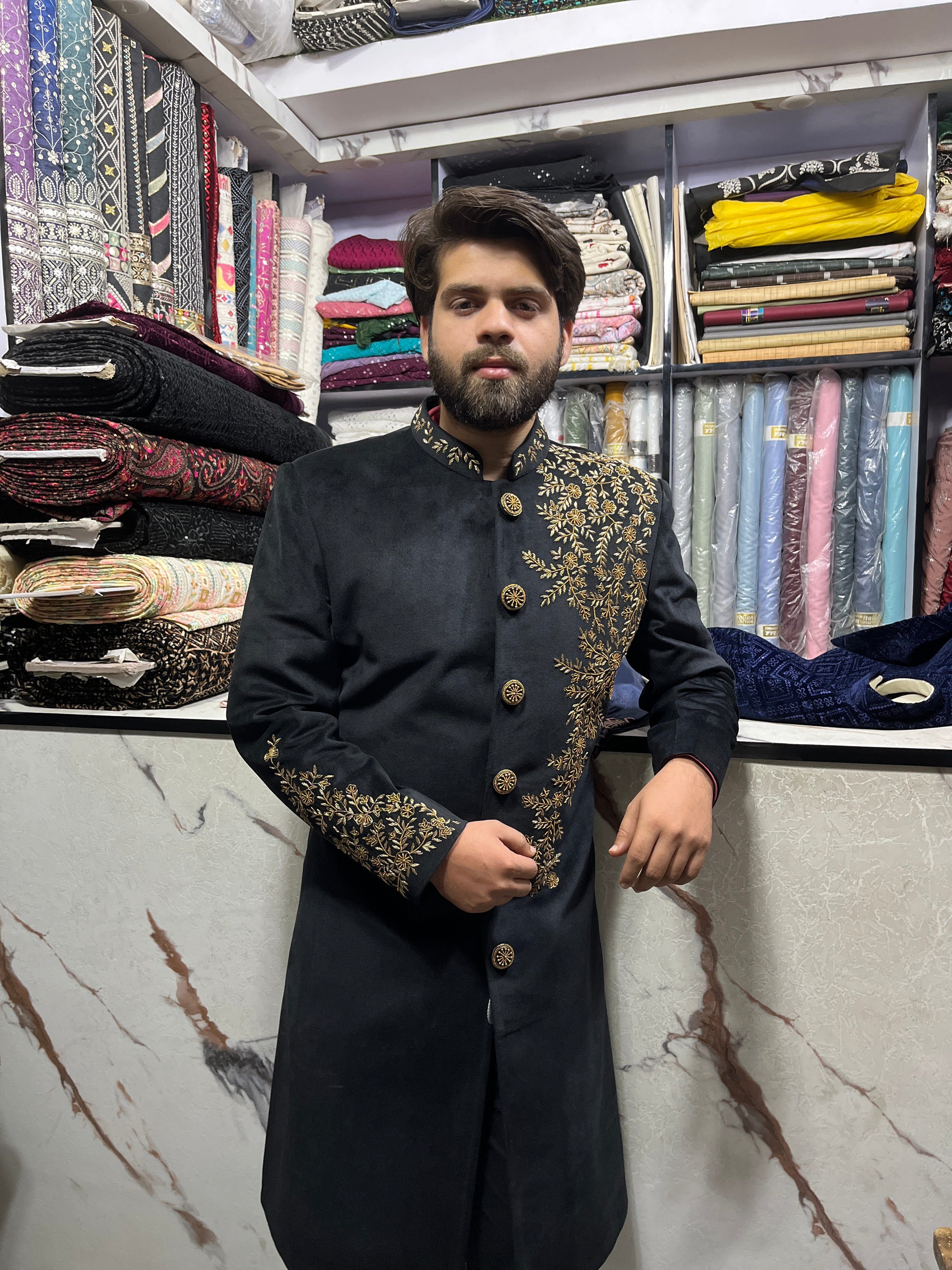 Men's Black Handcrafted Zardozi Work Sherwani Set