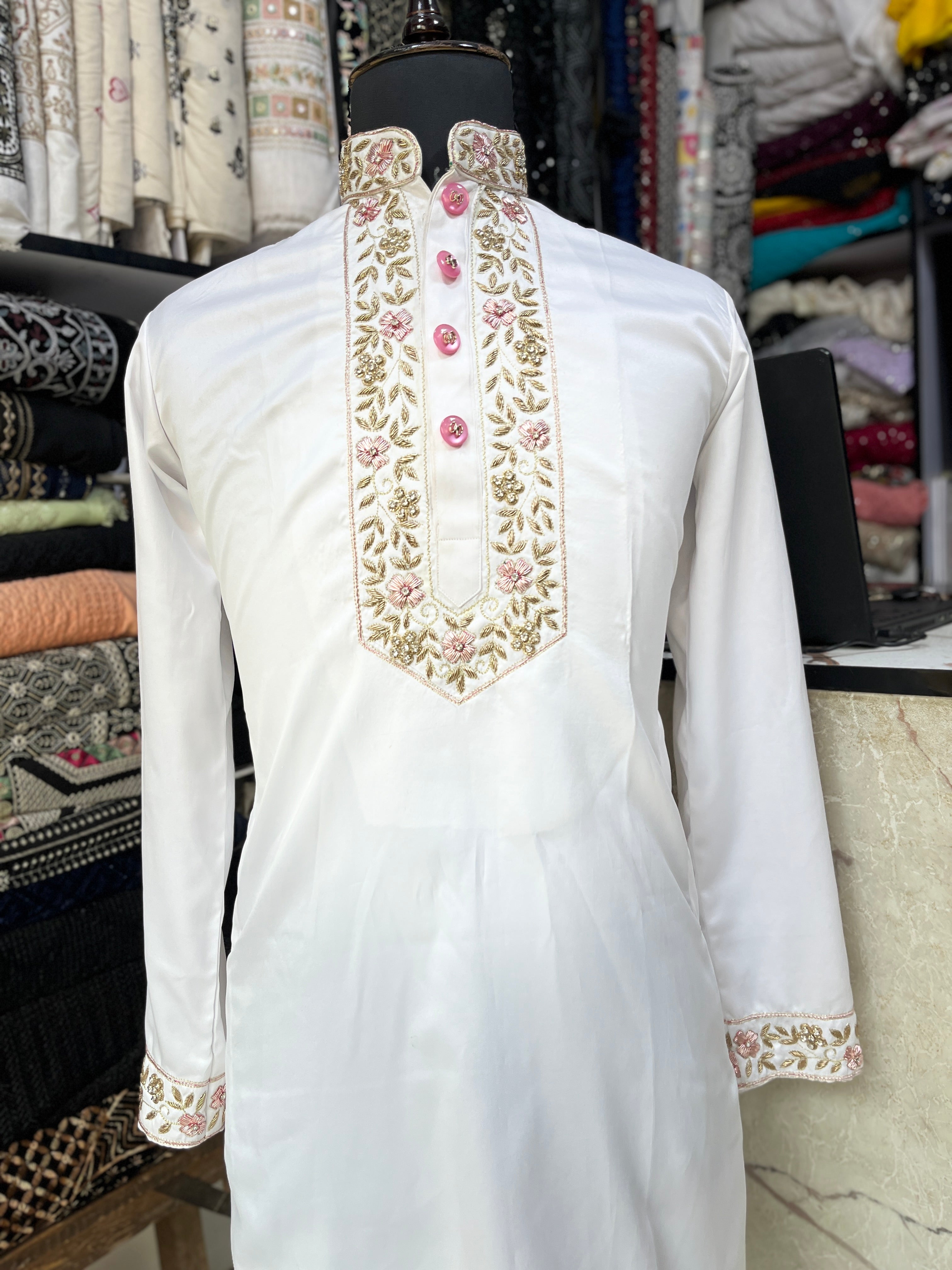 Men's White Handcrafted Zardozi Work Neck Embroidery Kurta Set