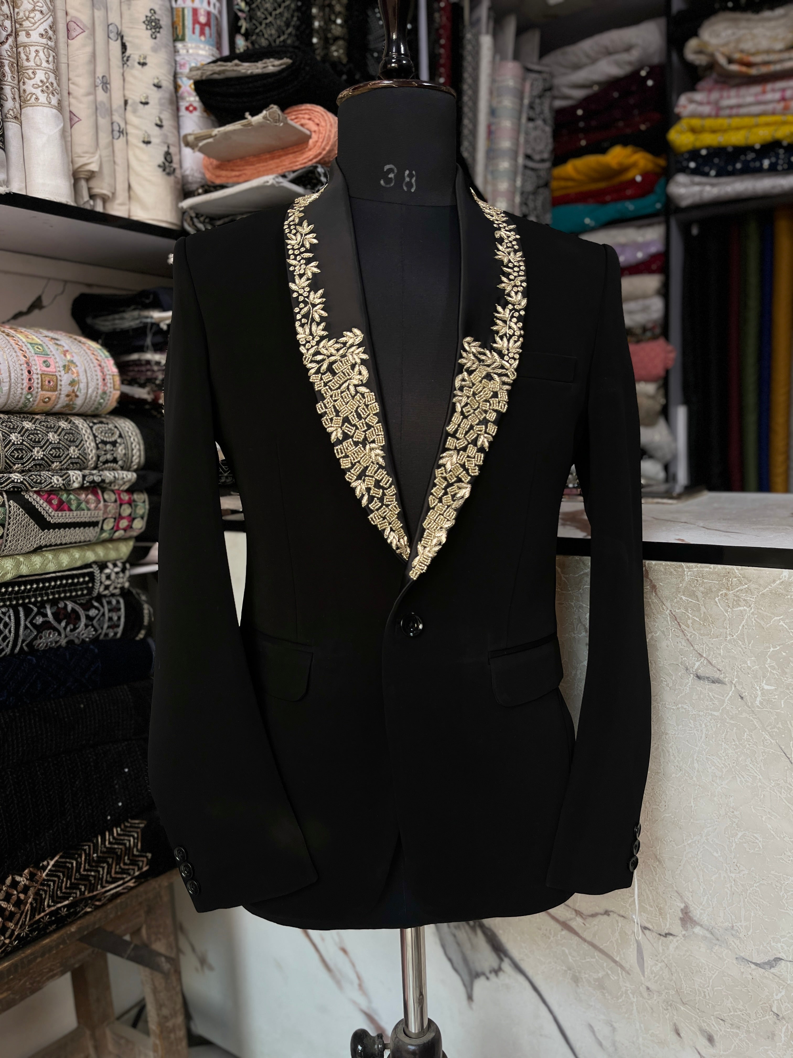 Men's Black Handcrafted Shawl Lapel Tuxedo Suit