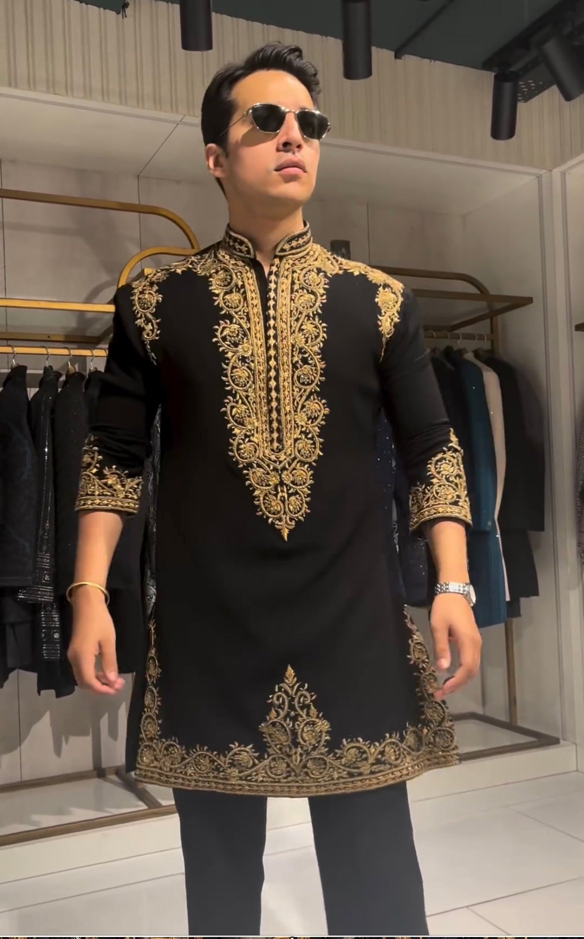 Men's Black Handcrafted Zardozi Work Kurta Set