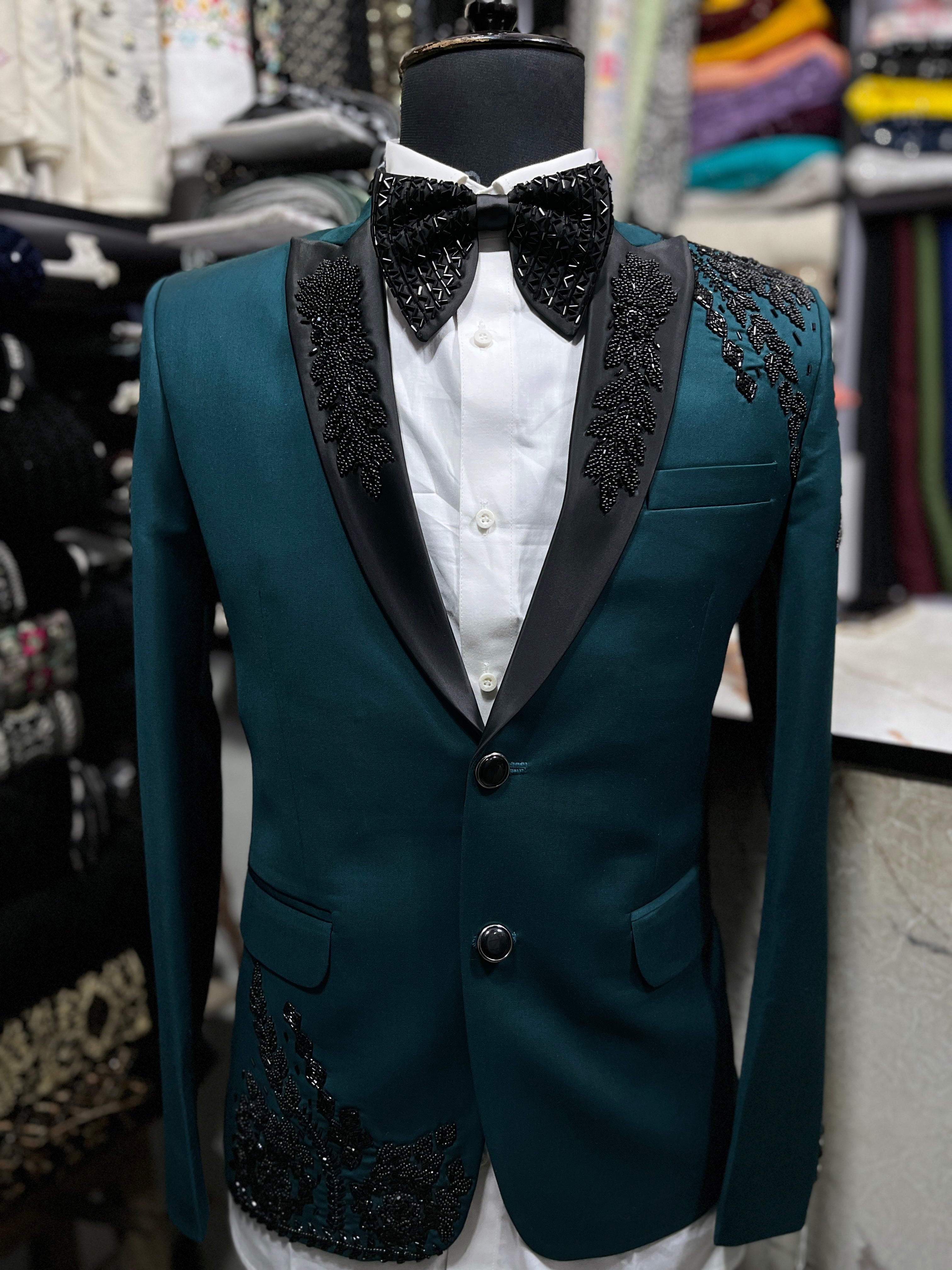 Men's  Handcrafted  Beads Work Peak Lapel Tuxedo Suit