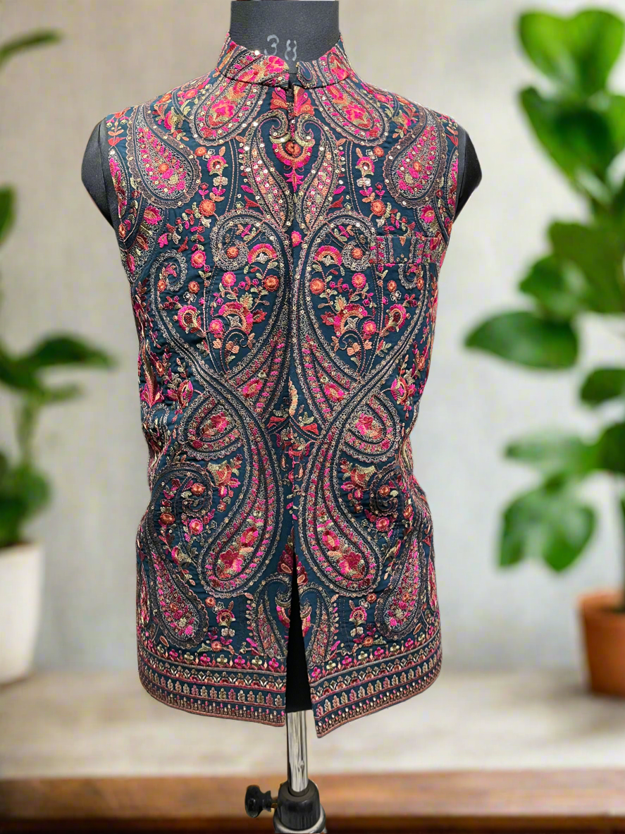 Georgette 4-button Nehru jacket with traditional embroidery