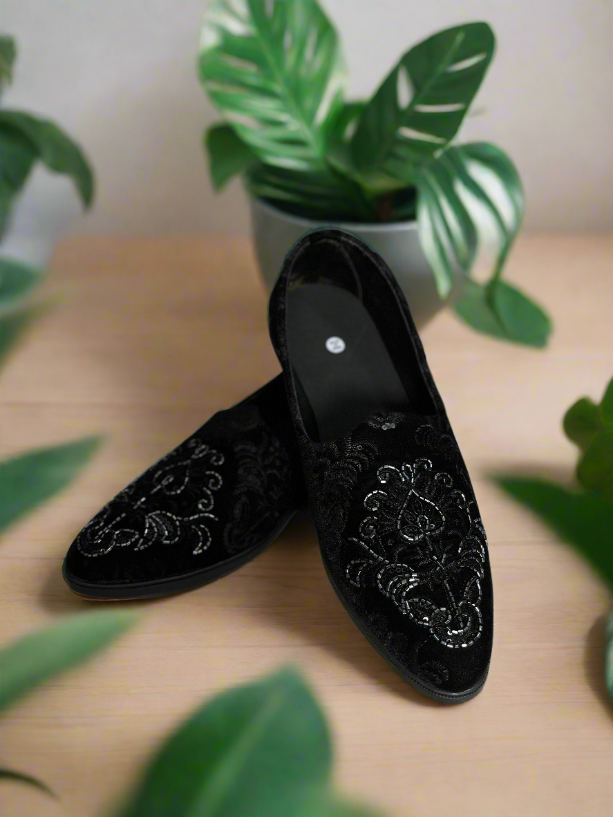 Hand-embroidered 6-piece black velvet wedding outfit