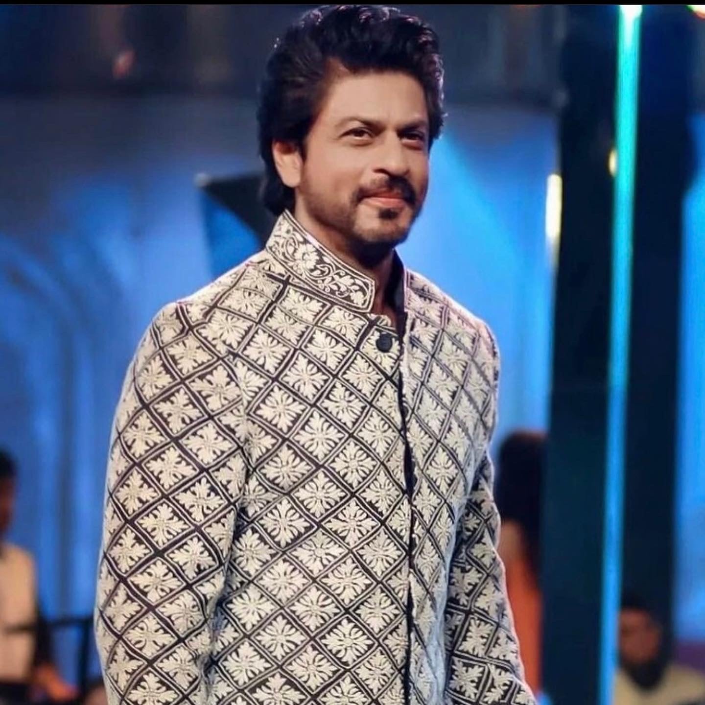 Srk Style Velvet Designer Sherwani Set