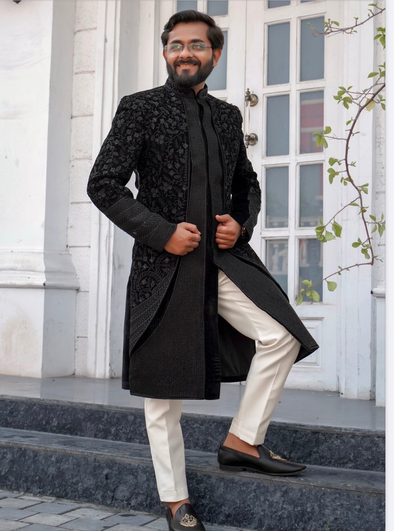 Men's Exclusive Black Handcrafted Two-Layer Achkan Set