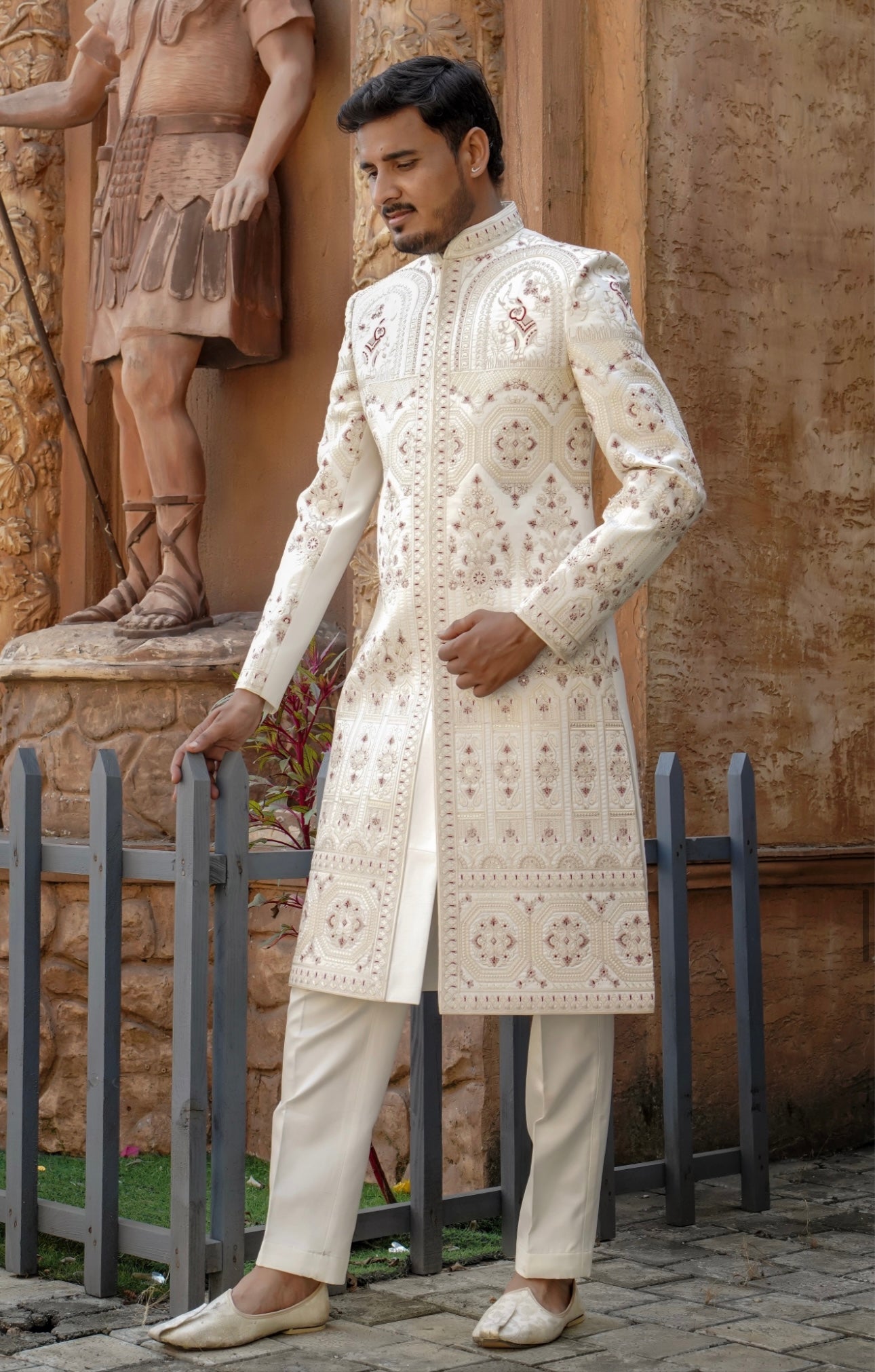 Men's exclusive embellished sherwani set