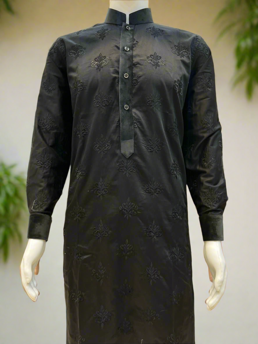 Virat Kohli Outfits Virat Kohli Inspired Black Embellished Stylish