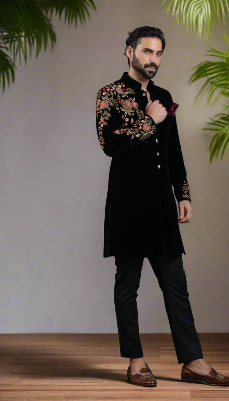 Men's Black Machine Crafted Embellished Sherwani Set