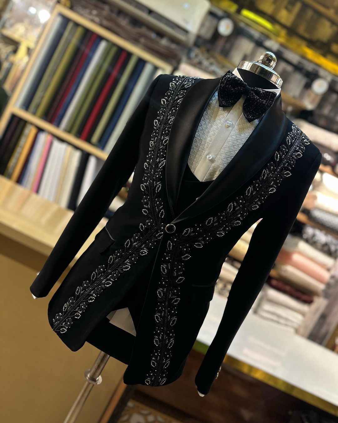 Men's Black Stylish Embroidery Tuxedo Suite